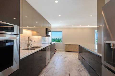 Condominio en venta en Sarasota, Florida, 2 dormitorios, 189.06 m2 № 2130895 - foto 22