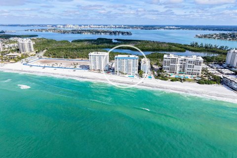 Condo à Sarasota, Floride, 2 chambres  № 2130895