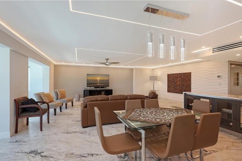 Condominio en venta en Sarasota, Florida, 2 dormitorios, 189.06 m2 № 2130895 - foto 20