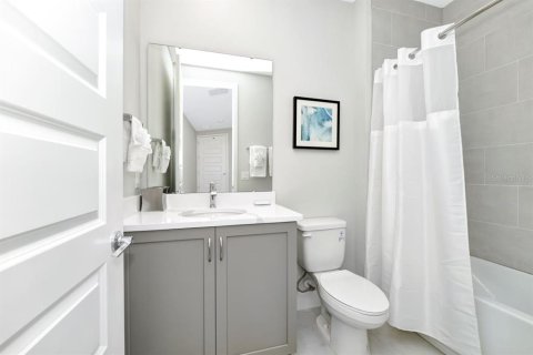 Townhouse in Kissimmee, Florida 3 bedrooms, 158.31 sq.m. № 1680682 - photo 16