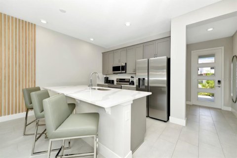 Townhouse in Kissimmee, Florida 3 bedrooms, 158.31 sq.m. № 1680682 - photo 11