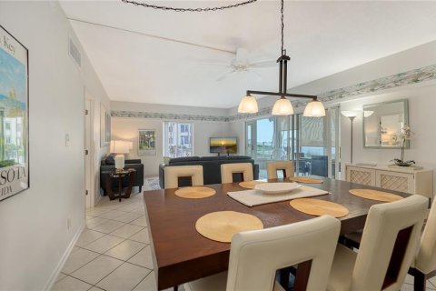 Купить кондоминиум в Сарасота, Флорида 7 комнат, 111.85м2, № 2093229 - фото 15