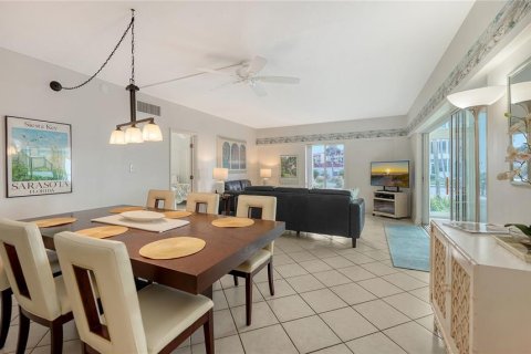 Купить кондоминиум в Сарасота, Флорида 7 комнат, 111.85м2, № 2093229 - фото 14