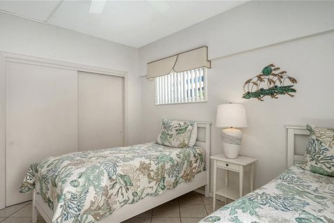 Купить кондоминиум в Сарасота, Флорида 7 комнат, 111.85м2, № 2093229 - фото 24