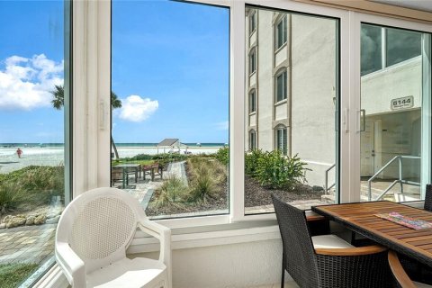 Купить кондоминиум в Сарасота, Флорида 7 комнат, 111.85м2, № 2093229 - фото 6