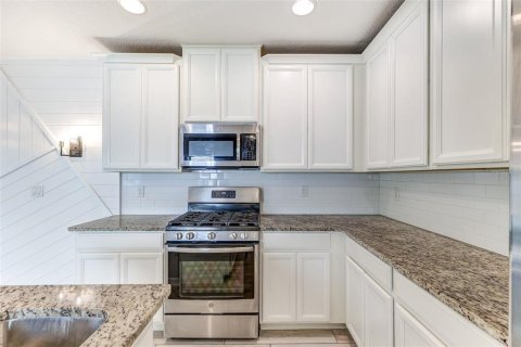 Touwnhouse à vendre à Sanford, Floride: 4 chambres, 162.11 m2 № 1914883 - photo 12