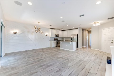 Touwnhouse à vendre à Sanford, Floride: 4 chambres, 162.11 m2 № 1914883 - photo 9