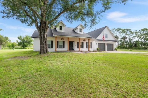 House in Haines City, Florida 4 bedrooms, 285.49 sq.m. № 1789392 - photo 4