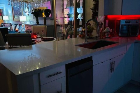 Купить кондоминиум в Лодерхилл, Флорида 3 спальни, 126.72м2, № 1896703 - фото 5