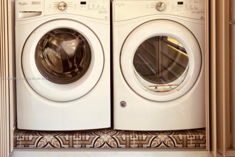 Купить кондоминиум в Лодерхилл, Флорида 3 спальни, 126.72м2, № 1896703 - фото 22