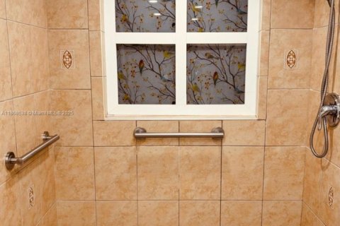 Купить кондоминиум в Лодерхилл, Флорида 3 спальни, 126.72м2, № 1896703 - фото 21