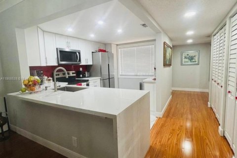 Купить кондоминиум в Лодерхилл, Флорида 3 спальни, 126.72м2, № 1896703 - фото 3