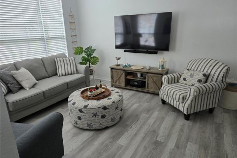 Снять в аренду таунхаус в Сарасота, Флорида 3 комнаты, 78.78м2, № 1829557 - фото 6