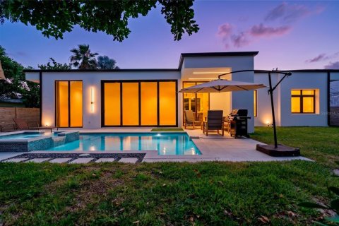 Villa ou maison à louer à Sarasota, Floride: 4 chambres, 253.25 m2 № 2151204 - photo 2