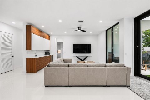 Villa ou maison à louer à Sarasota, Floride: 4 chambres, 253.25 m2 № 2151204 - photo 10