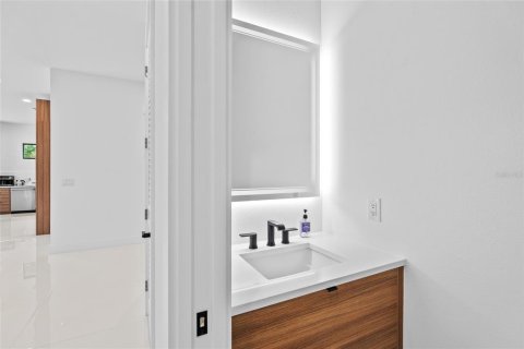 Villa ou maison à louer à Sarasota, Floride: 4 chambres, 253.25 m2 № 2151204 - photo 20