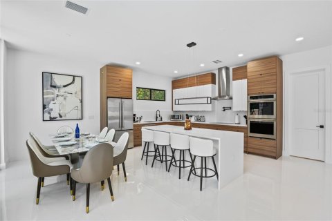 Villa ou maison à louer à Sarasota, Floride: 4 chambres, 253.25 m2 № 2151204 - photo 15