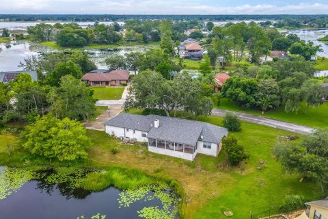 Villa ou maison à vendre à Deltona, Floride: 3 chambres, 167.69 m2 № 2351840 - photo 5