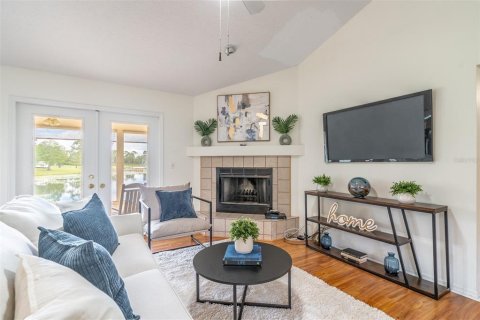 Villa ou maison à vendre à Deltona, Floride: 3 chambres, 167.69 m2 № 2351840 - photo 17