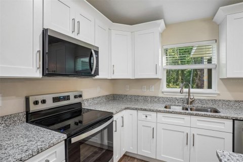 Villa ou maison à vendre à Citrus Springs, Floride: 3 chambres, 134.99 m2 № 2198046 - photo 15