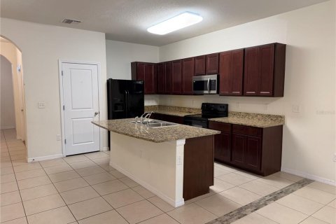Touwnhouse à louer à Riverview, Floride: 3 chambres, 158.58 m2 № 2388726 - photo 10