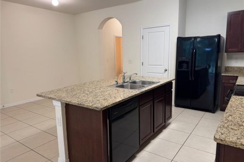 Touwnhouse à louer à Riverview, Floride: 3 chambres, 158.58 m2 № 2388726 - photo 11