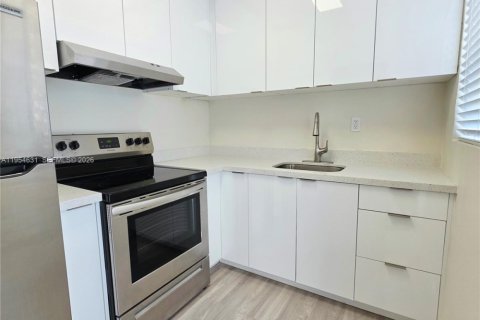 Condo à Miami Beach, Floride, 1 chambre  № 2008404