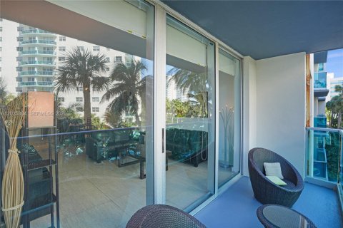 Copropriété à louer à Hollywood, Floride: 2 chambres, 125.05 m2 № 2240216 - photo 23