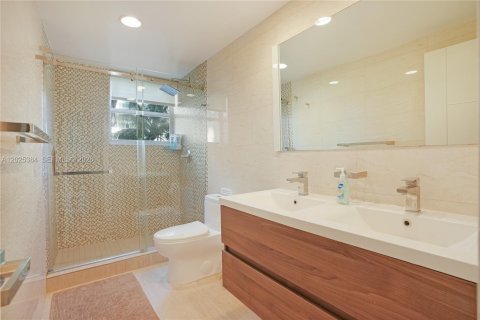 Copropriété à louer à Hollywood, Floride: 2 chambres, 125.05 m2 № 2240216 - photo 14