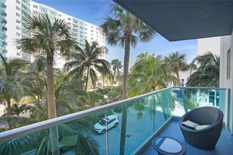 Copropriété à louer à Hollywood, Floride: 2 chambres, 125.05 m2 № 2240216 - photo 21