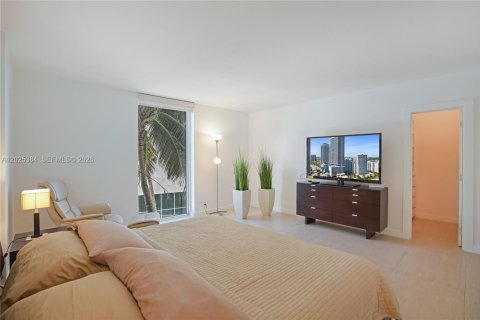 Copropriété à louer à Hollywood, Floride: 2 chambres, 125.05 m2 № 2240216 - photo 10