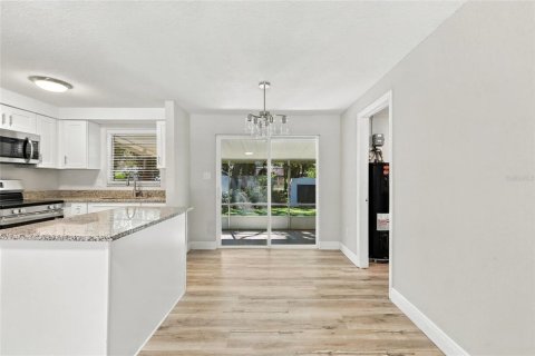 Casa en venta en Orange City, Florida, 3 dormitorios, 97.55 m2 № 2419211 - foto 11