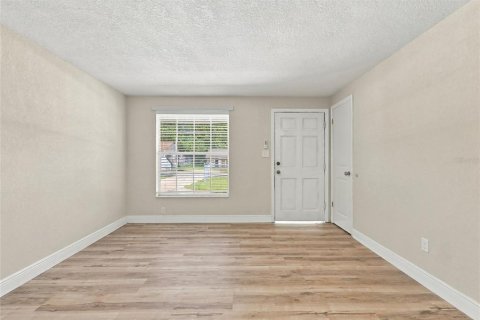 Casa en venta en Orange City, Florida, 3 dormitorios, 97.55 m2 № 2419211 - foto 8