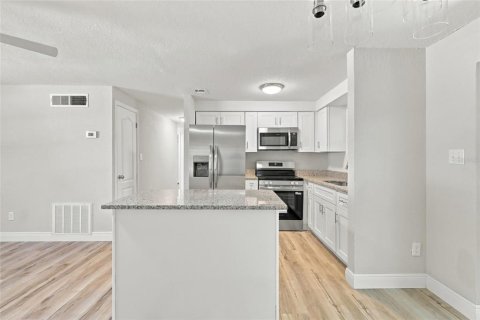 Casa en venta en Orange City, Florida, 3 dormitorios, 97.55 m2 № 2419211 - foto 14