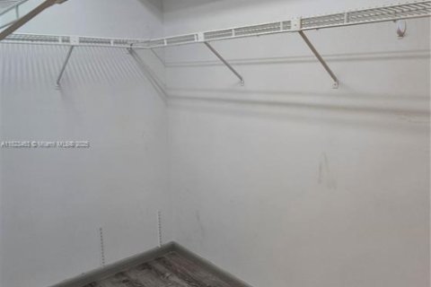 Copropriété à vendre à Pembroke Pines, Floride: 2 chambres, 110.83 m2 № 1937887 - photo 13