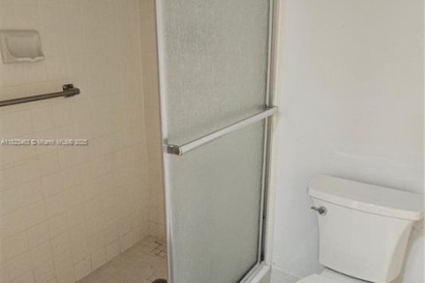 Condominio en venta en Pembroke Pines, Florida, 2 dormitorios, 110.83 m2 № 1937887 - foto 12