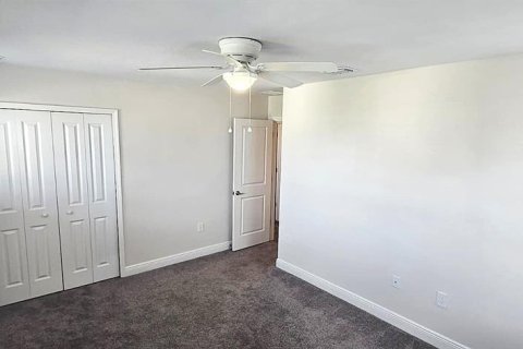 Villa ou maison à louer à Davenport, Floride: 5 chambres, 288.55 m2 № 2413749 - photo 23