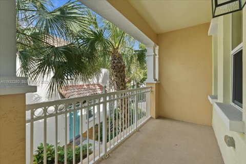 Townhouse in Cooper City, Florida 3 bedrooms, 123.93 sq.m. № 1991859 - photo 18
