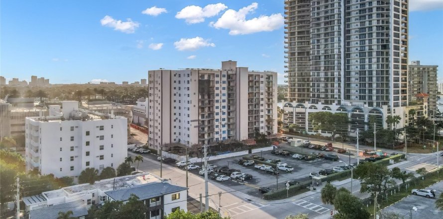 Condominio en Fort Lauderdale, Florida, 2 dormitorios № 1142252