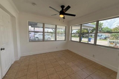 Villa ou maison à louer à Riviera Beach, Floride: 4 chambres, 148.64 m2 № 2289385 - photo 25