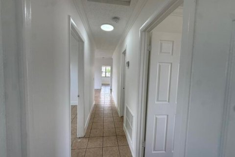 Villa ou maison à louer à Riviera Beach, Floride: 4 chambres, 148.64 m2 № 2289385 - photo 18