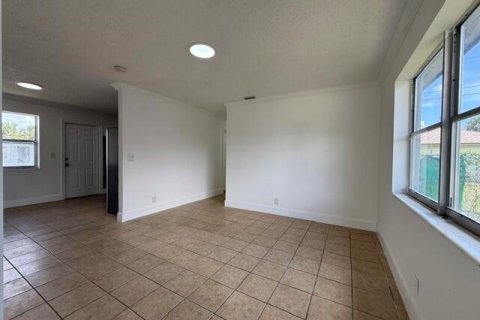 Villa ou maison à louer à Riviera Beach, Floride: 4 chambres, 148.64 m2 № 2289385 - photo 27