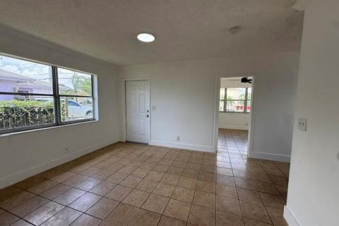 Villa ou maison à louer à Riviera Beach, Floride: 4 chambres, 148.64 m2 № 2289385 - photo 20
