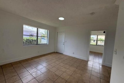 Villa ou maison à louer à Riviera Beach, Floride: 4 chambres, 148.64 m2 № 2289385 - photo 19