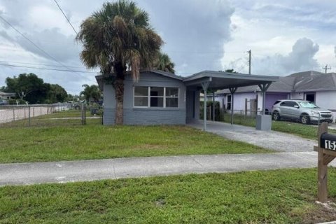 Villa ou maison à Riviera Beach, Floride 4 chambres, 148.64 m2 № 2289385