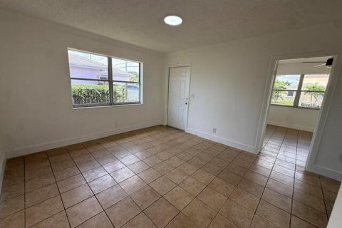 Villa ou maison à louer à Riviera Beach, Floride: 4 chambres, 148.64 m2 № 2289385 - photo 21