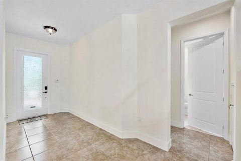 House in Royal Palm Beach, Florida 5 bedrooms, 280.94 sq.m. № 2186825 - photo 20