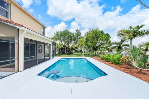 House in Royal Palm Beach, Florida 5 bedrooms, 280.94 sq.m. № 2186825 - photo 11