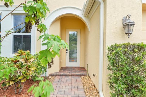 House in Royal Palm Beach, Florida 5 bedrooms, 280.94 sq.m. № 2186825 - photo 4