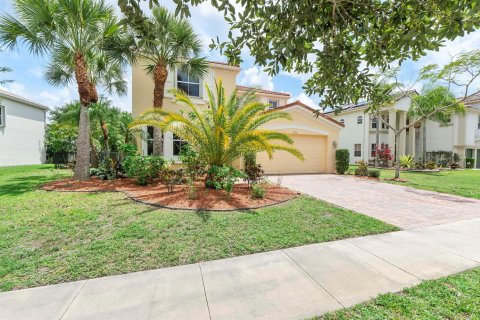 House in Royal Palm Beach, Florida 5 bedrooms, 280.94 sq.m. № 2186825 - photo 3